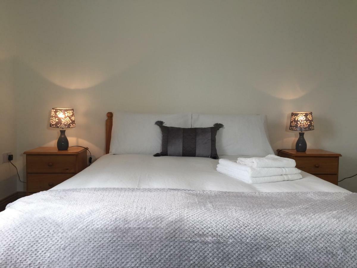 Marty'S Halfway House Hotell Westport Exteriör bild